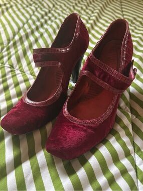 Women’s Velvet Mary Jane Heels from Gianni Bini